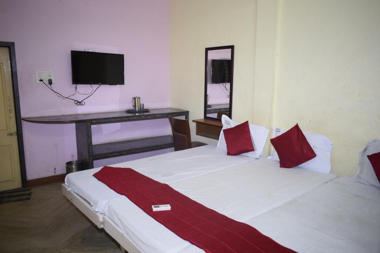 Pms Guest House ปอนดิเชอรี ภายนอก รูปภาพ